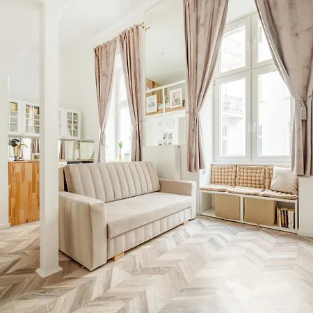 - Fireplace, Location By Rentujemy Apartment