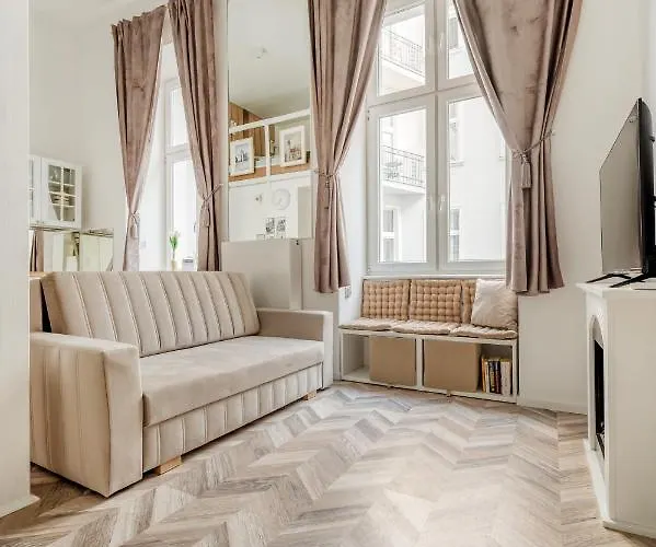 - Fireplace, Location By Rentujemy * Łódź