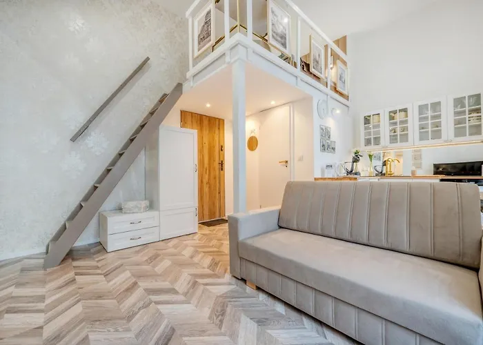 - Fireplace, Location By Rentujemy Lejlighed