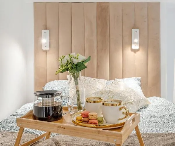 - Fireplace, Location By Rentujemy