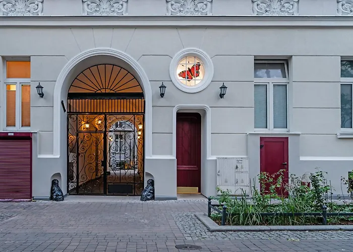 - Fireplace, Location By Rentujemy Lejlighed *